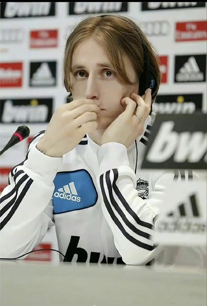 伊陶玛对决奥科利！WBC正式批准：胜者将被指定为乌西克的强制挑战者